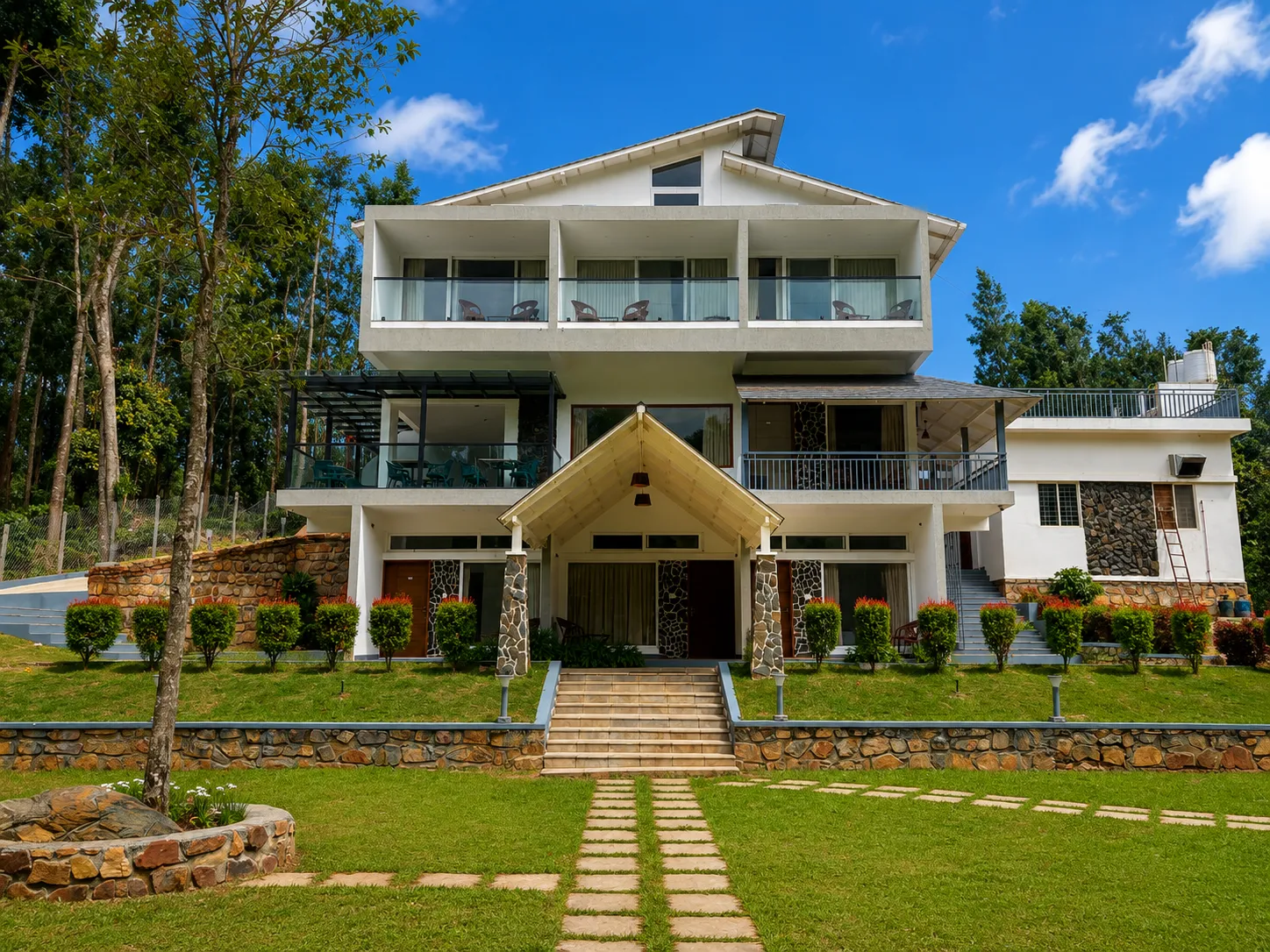 Exterior 9