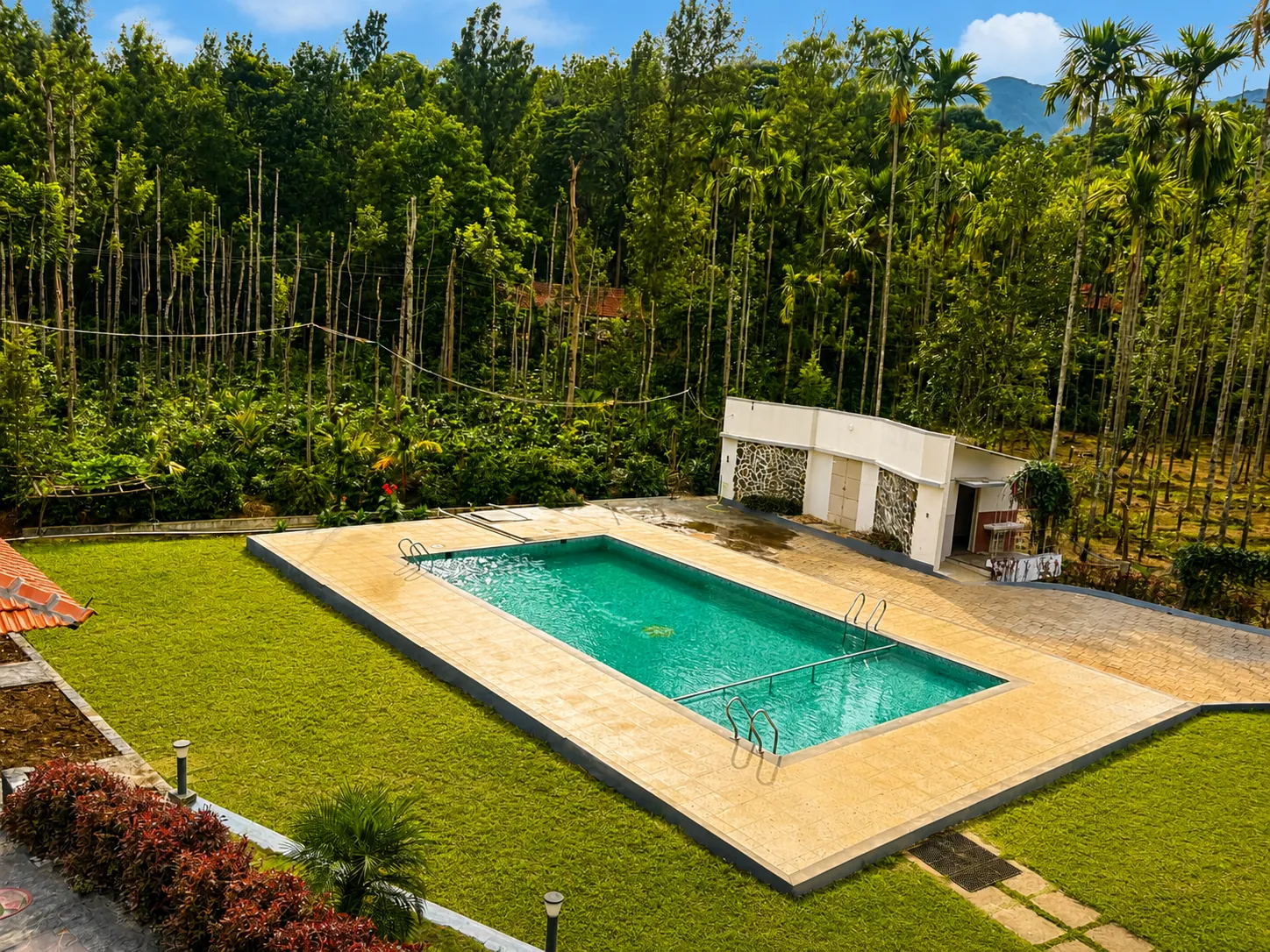 Pool 2